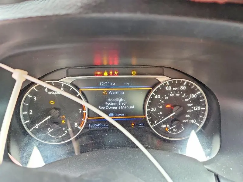 2021 NISSAN ALTIMA SV  