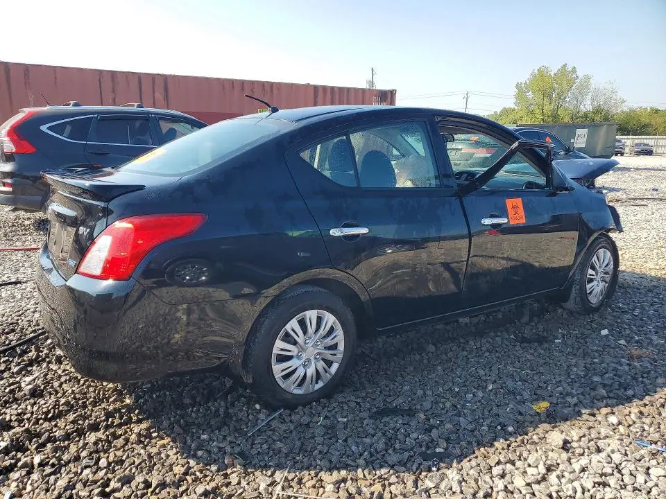 2015 NISSAN VERSA 1.6 SV  