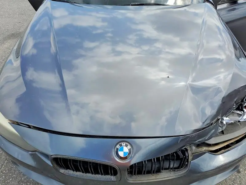 2013 BMW 320 I  