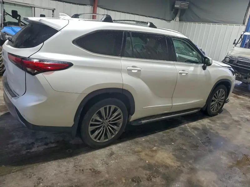 2021 TOYOTA HIGHLANDER PLATINUM  