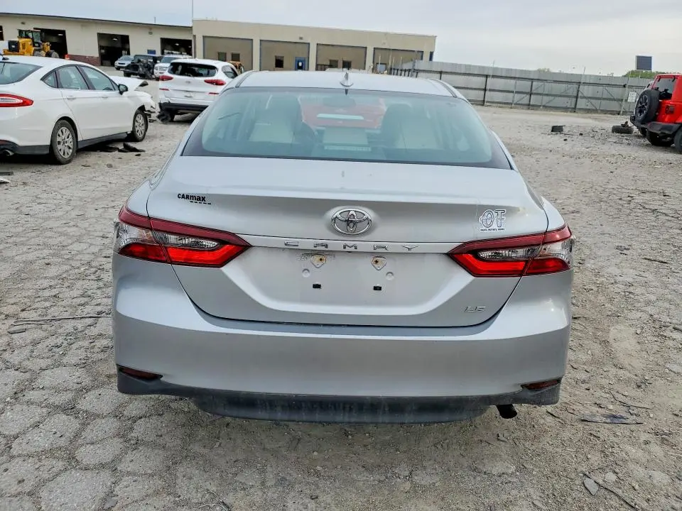 2022 TOYOTA CAMRY LE  