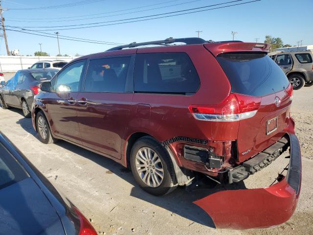 2013 TOYOTA SIENNA XLE