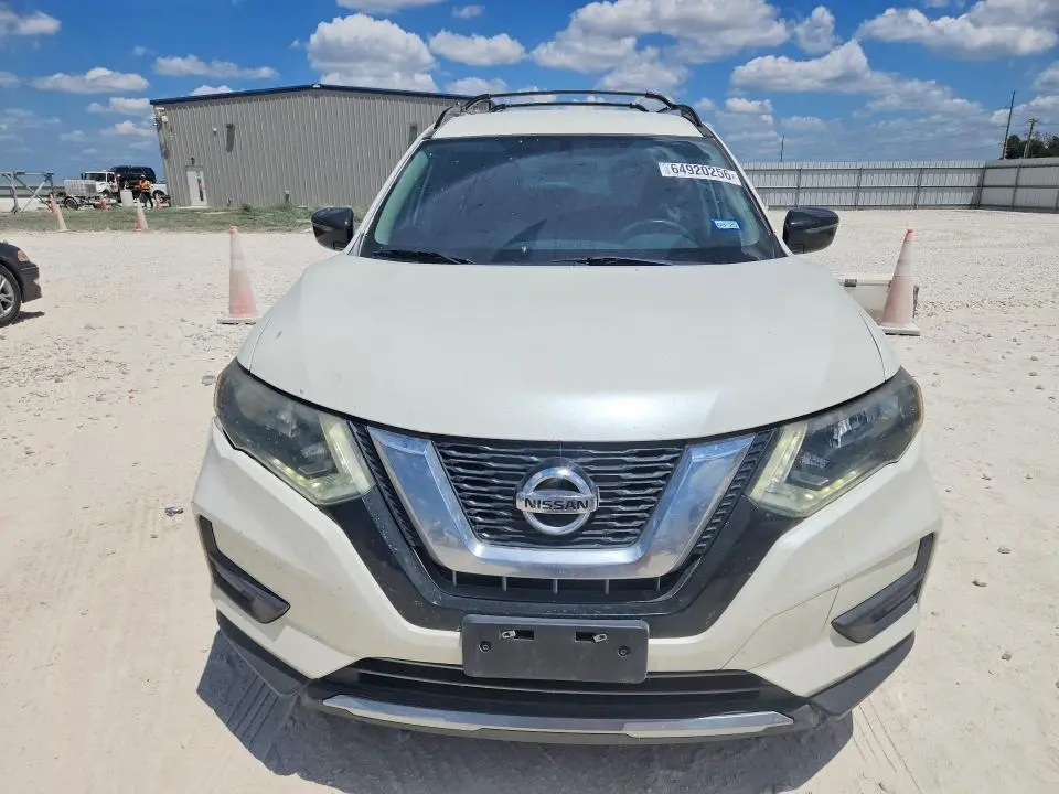 2017 NISSAN ROGUE SV  