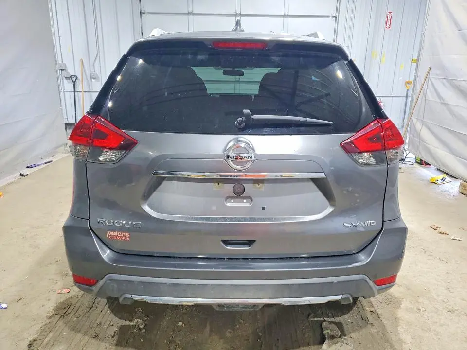 2018 NISSAN ROGUE SV  