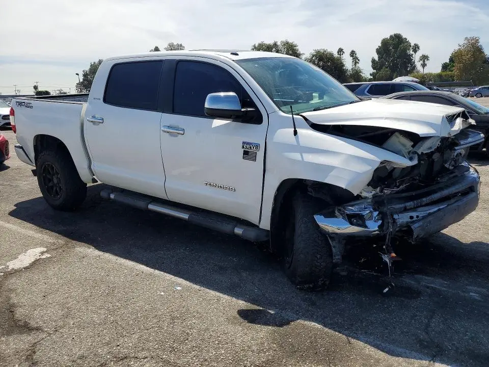 2015 TOYOTA TUNDRA CREWMAX LIMITED  