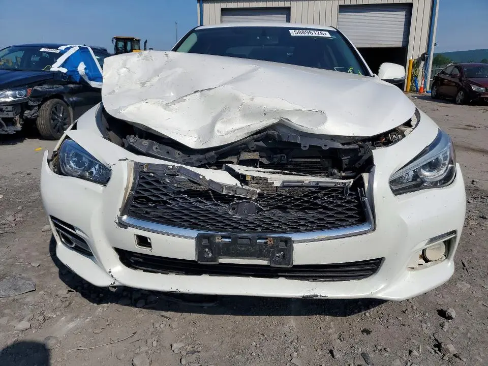2015 INFINITI Q50 BASE  