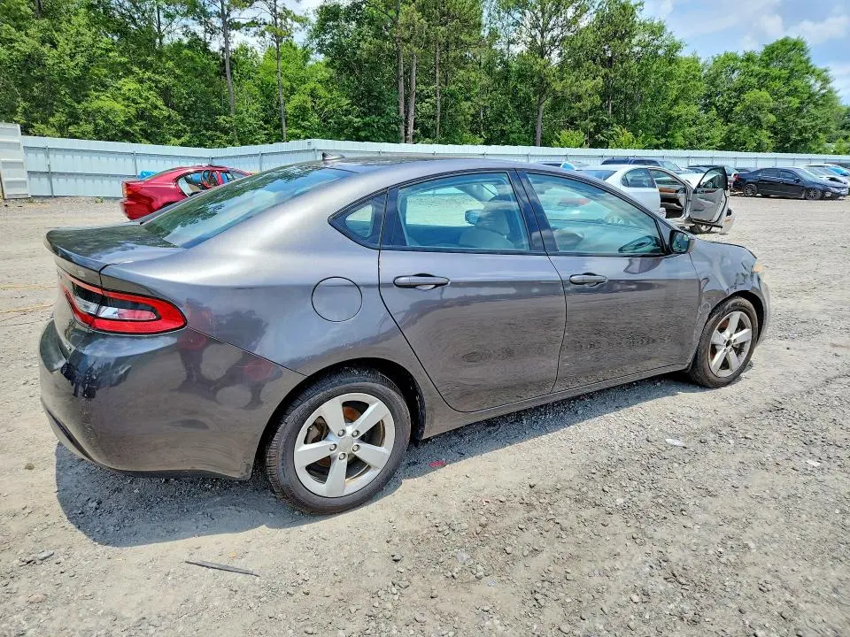 2015 DODGE DART SXT  