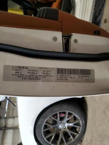 2015 DODGE CHARGER SRT 392  