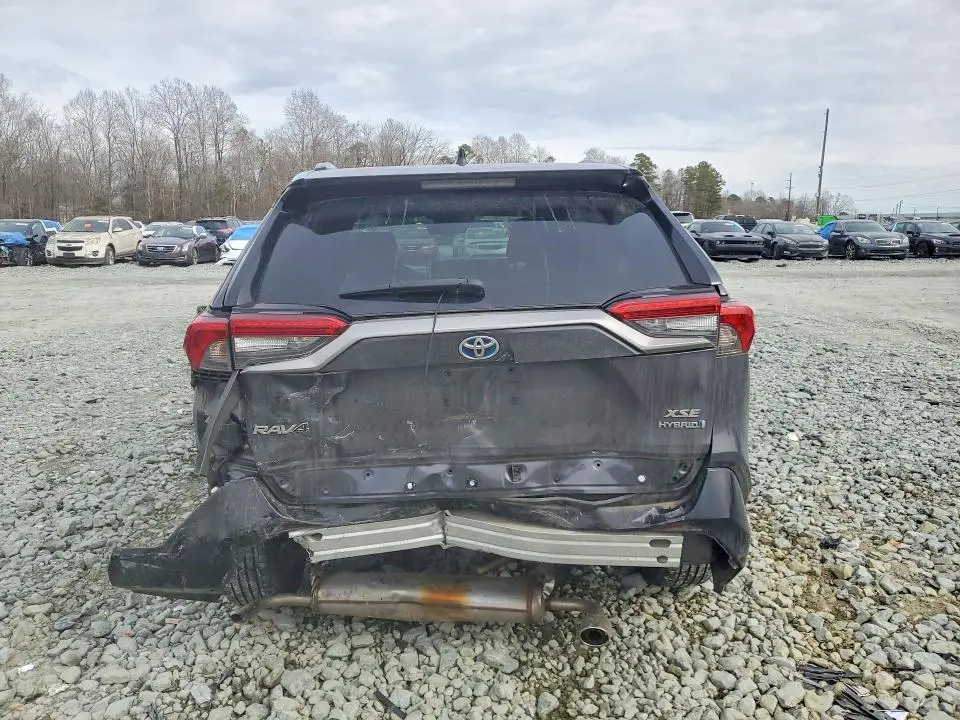 2022 TOYOTA RAV4 XSE  