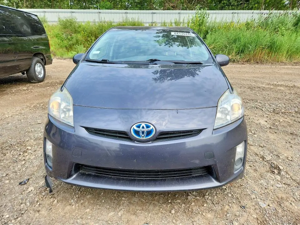 2011 TOYOTA PRIUS TWO  
