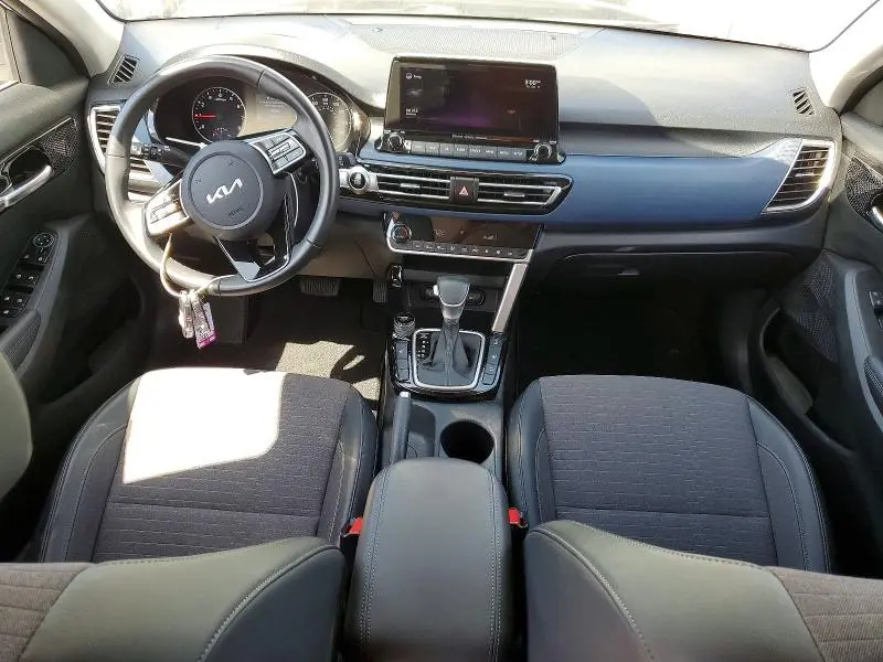 2022 KIA SELTOS S  
