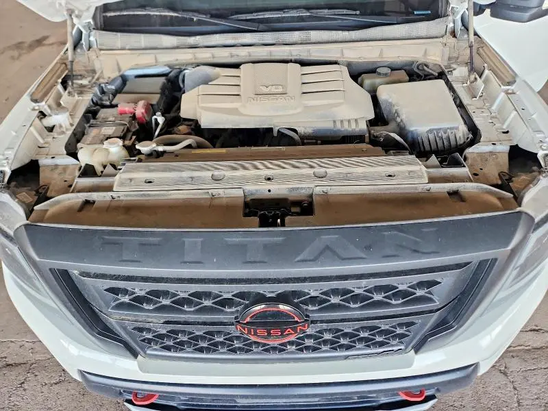 2024 NISSAN TITAN PRO-4X  