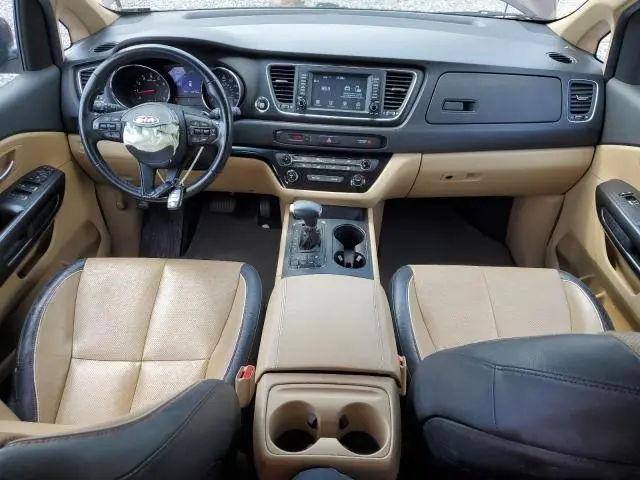 2017 KIA SEDONA LX  