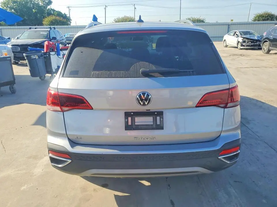 2024 VOLKSWAGEN TAOS SE  
