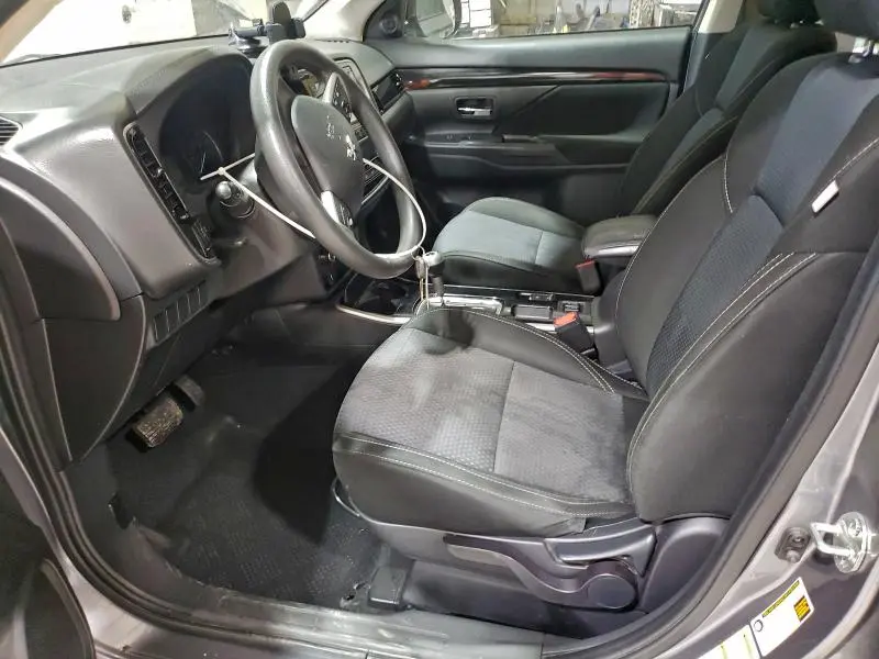 2019 MITSUBISHI OUTLANDER ES  