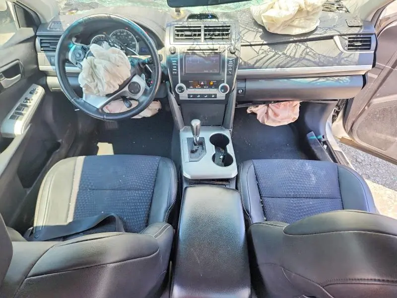 2014 TOYOTA CAMRY SE  