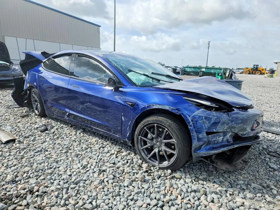 2021 TESLA MODEL 3   