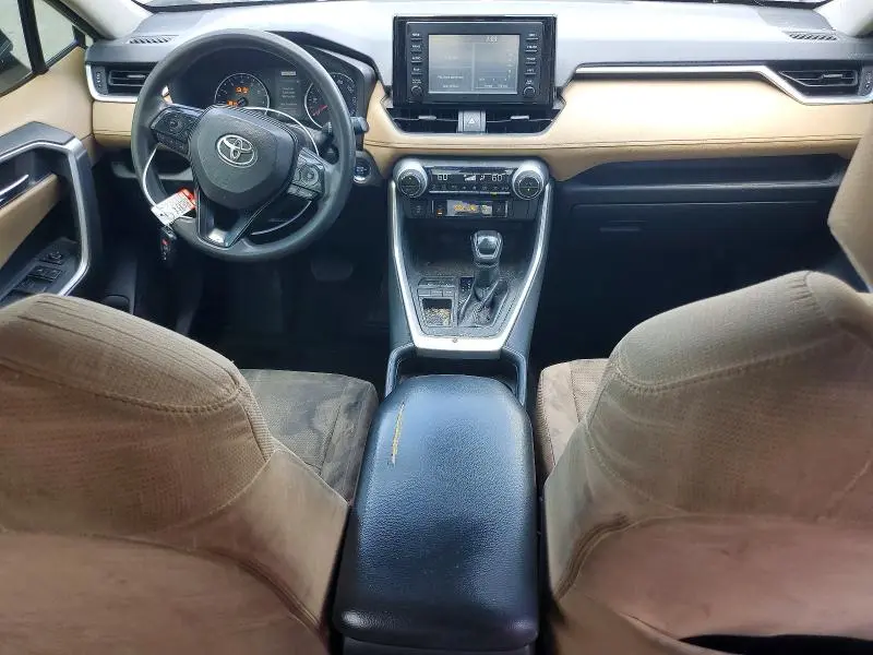 2019 TOYOTA RAV4 XLE  