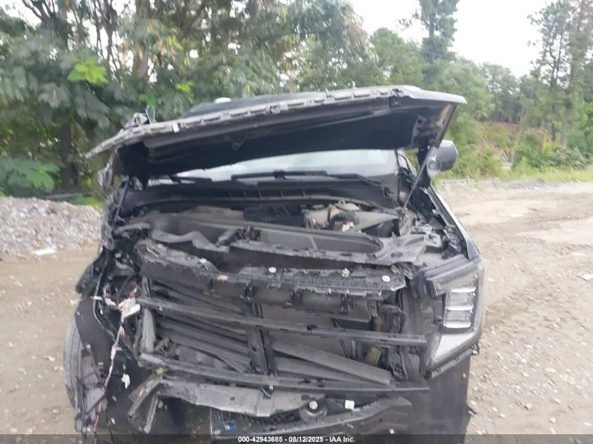 2022 GMC YUKON 4WD SLE