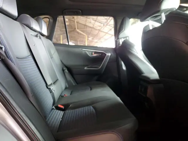 2022 TOYOTA RAV4 XSE  