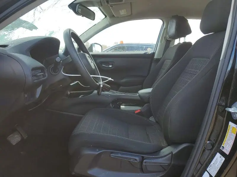 2023 HONDA HR-V LX  
