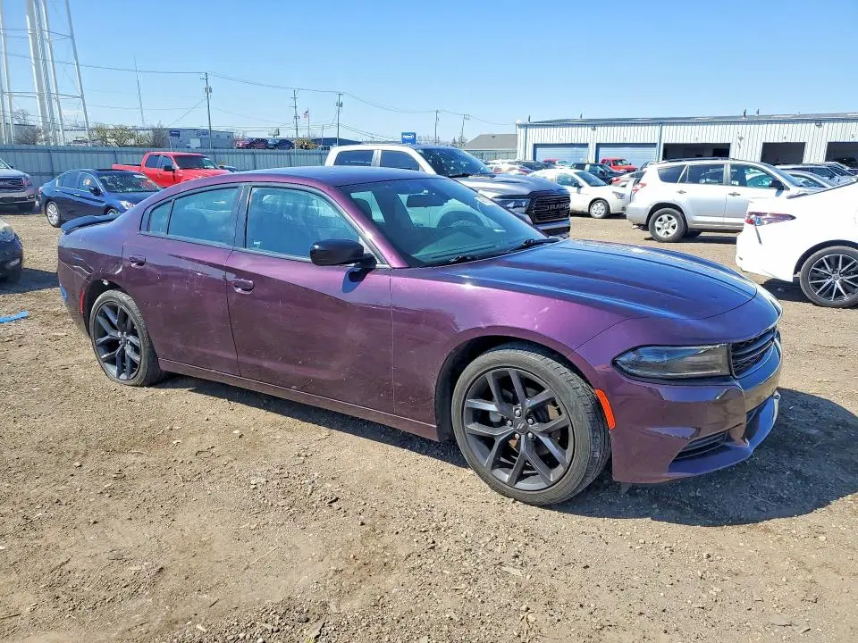 2021 DODGE CHARGER SXT  