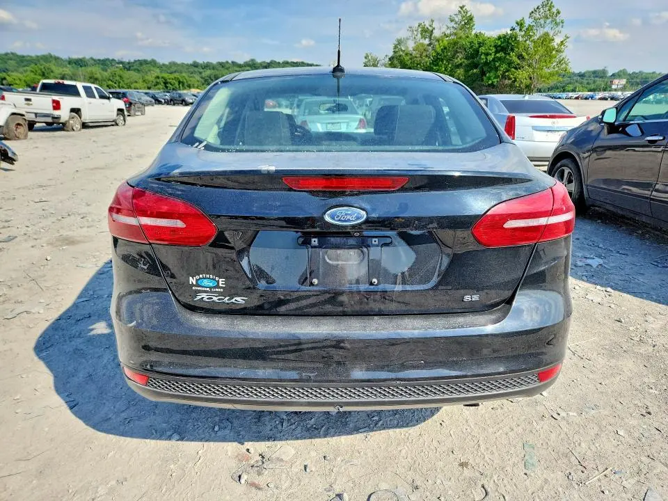 2018 FORD FOCUS SE  