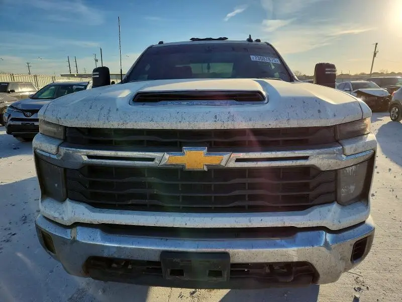 2024 CHEVROLET SILVERADO K3500 LT  