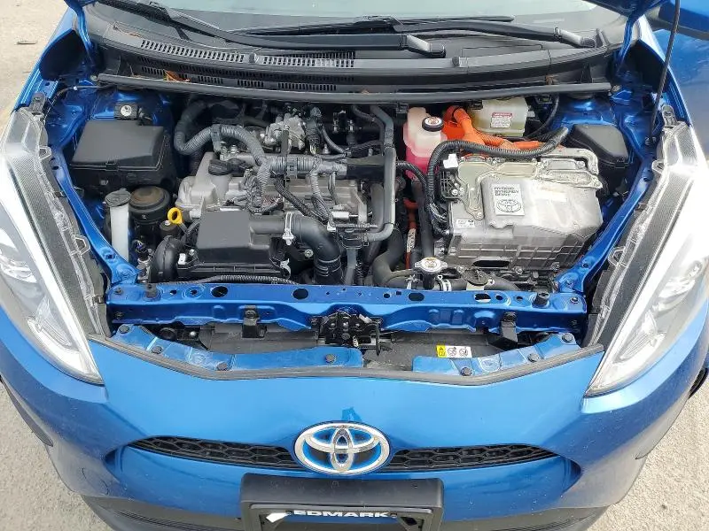 2019 TOYOTA PRIUS C L  