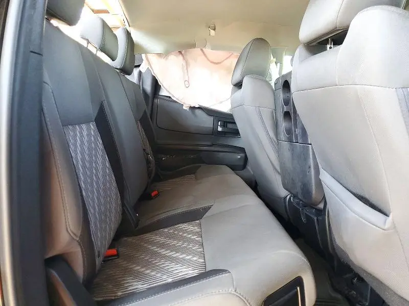 2018 TOYOTA TUNDRA SR  