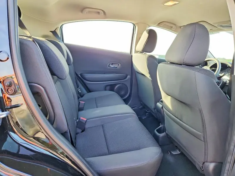 2021 HONDA HR-V LX  