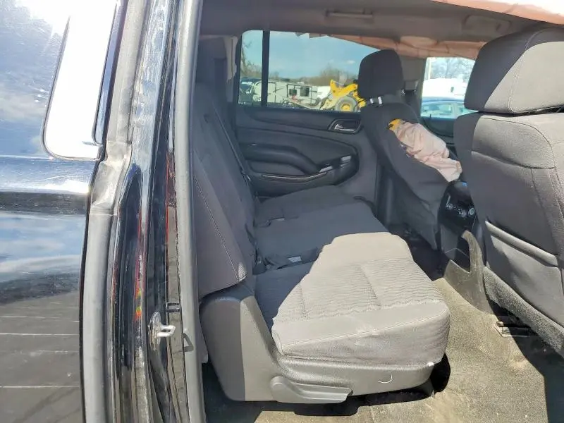 2017 CHEVROLET SUBURBAN C1500 LS  