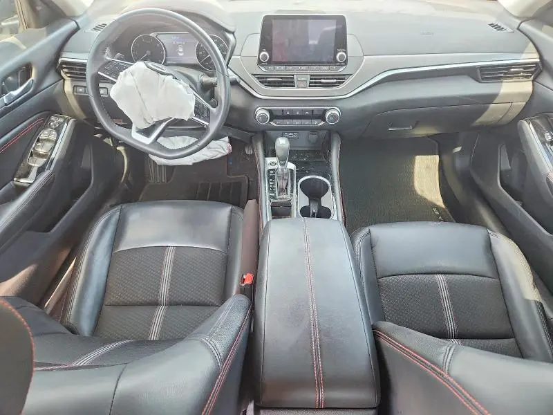 2023 NISSAN ALTIMA SR  