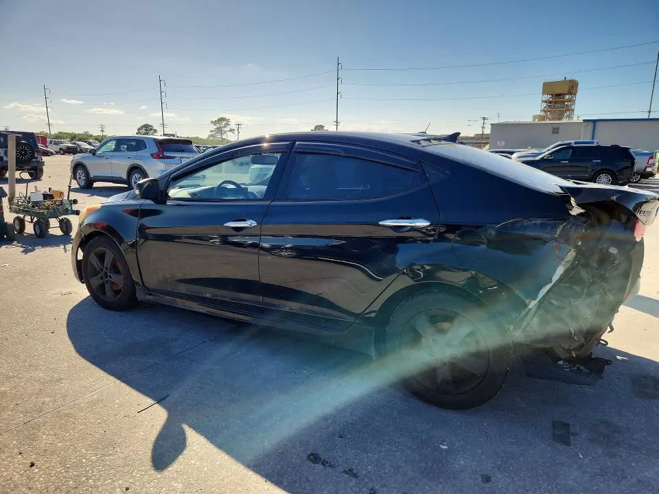 2013 HYUNDAI ELANTRA   