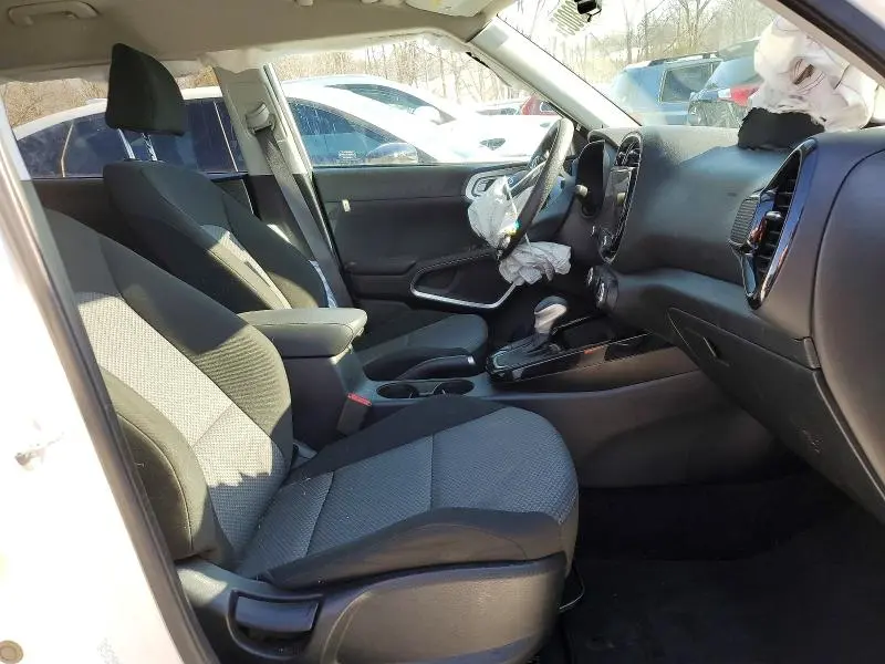 2024 KIA SOUL S  