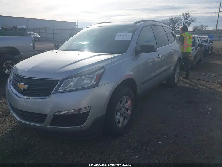 2017 CHEVROLET TRAVERSE LS