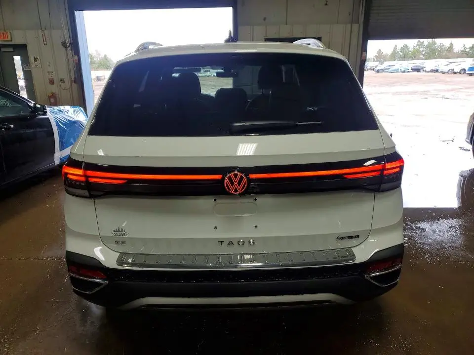 2025 VOLKSWAGEN TAOS SE  