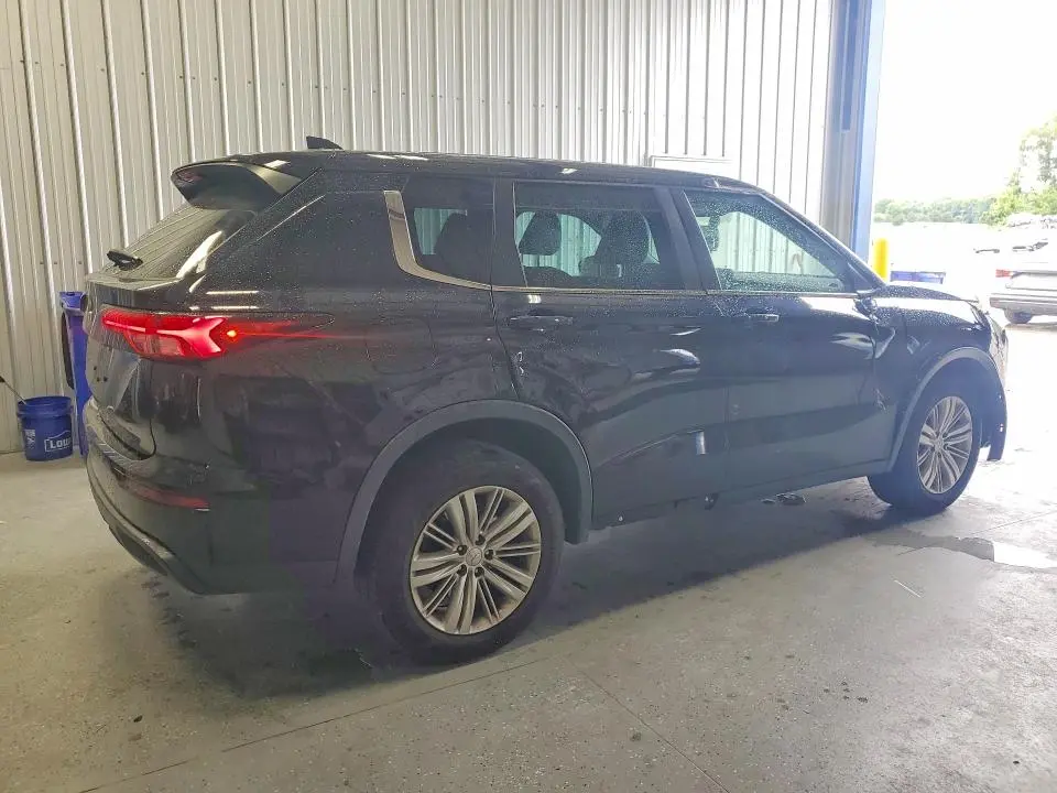 2023 MITSUBISHI OUTLANDER ES  