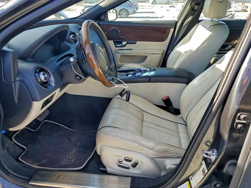 2013 JAGUAR XJL PORTFOLIO  