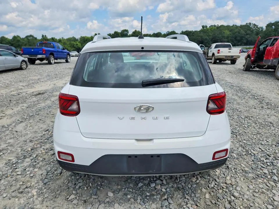 2024 HYUNDAI VENUE SEL  