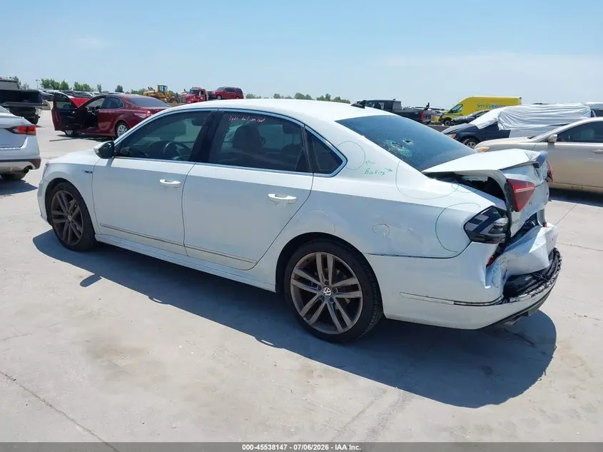 2019 VOLKSWAGEN PASSAT 2.0T SE R-LINE