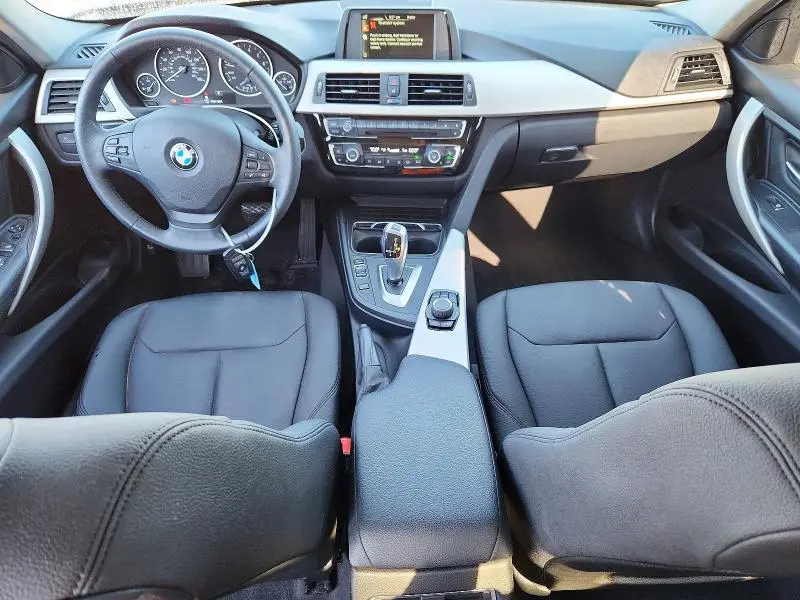 2017 BMW 320 I  