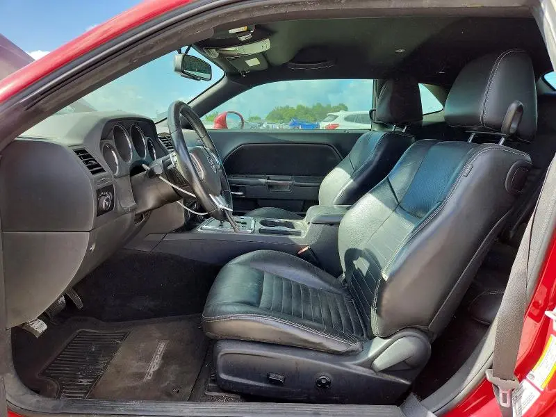 2012 DODGE CHALLENGER SXT  