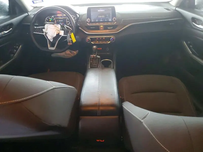 2023 NISSAN ALTIMA SV  