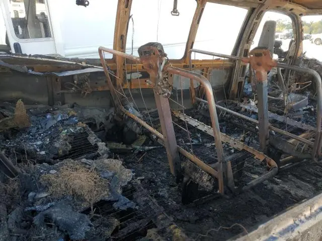 2022 CHEVROLET EXPRESS G3500 LS  