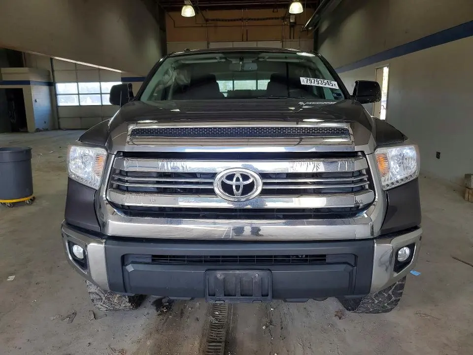 2016 TOYOTA TUNDRA SR5  