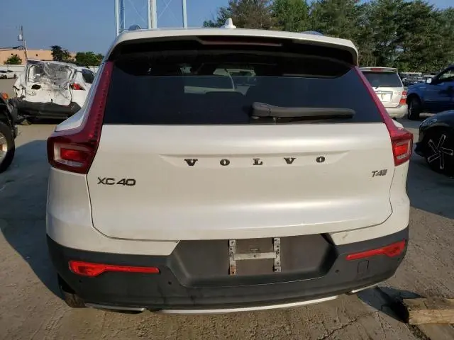 2019 VOLVO XC40 T4 INSCRIPTION  
