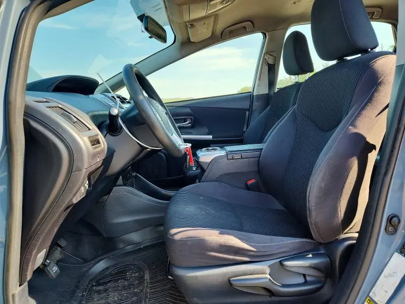 2015 TOYOTA PRIUS V TWO  