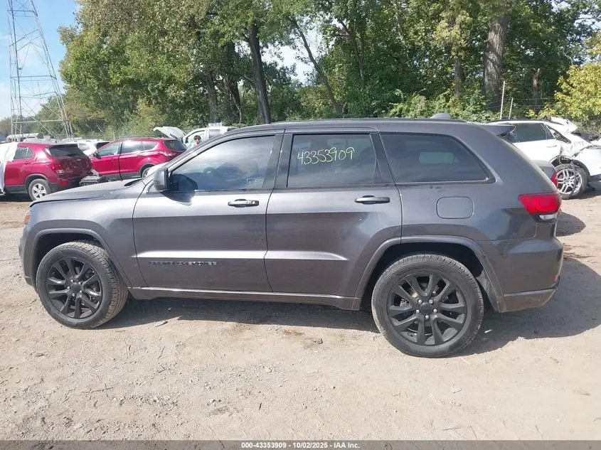 2017 JEEP GRAND CHEROKEE ALTITUDE 4X4