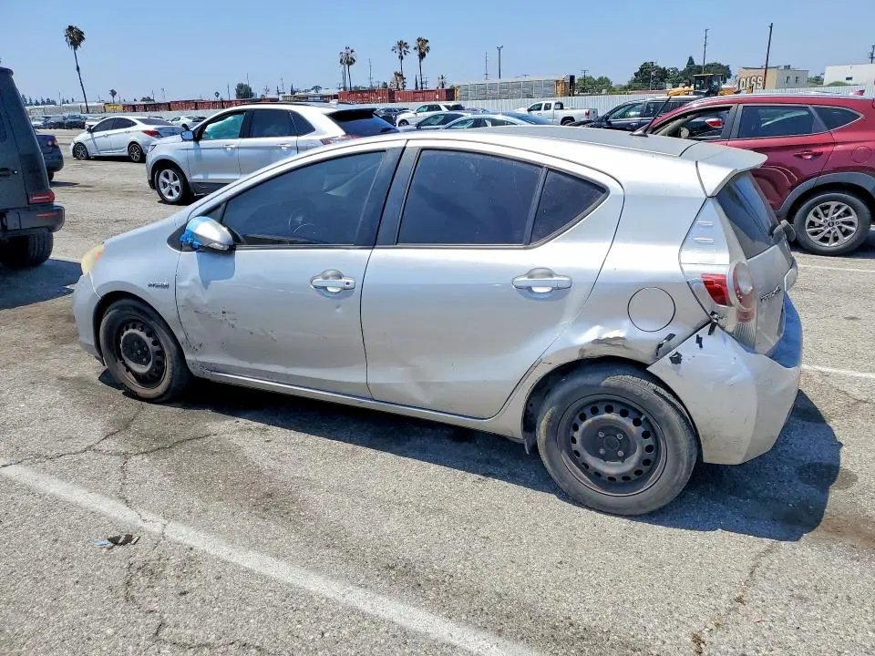 2013 TOYOTA PRIUS C TWO  